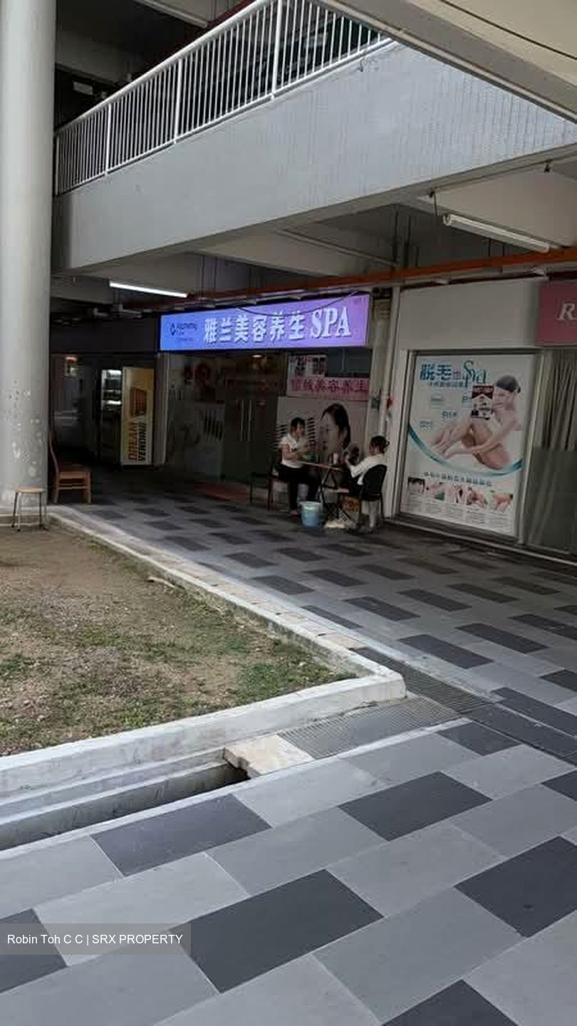 Chong Pang City (D27), Shop House #585393521